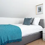 بيت للعطل Fortified 4 Bedroom Holly