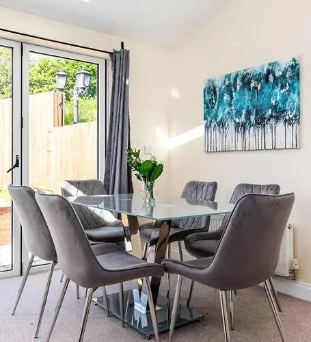 Fortified 4 Bedroom Holly Dom wakacyjny *