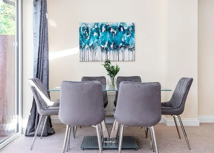 Dom wakacyjny Fortified 4 Bedroom Holly Bristol