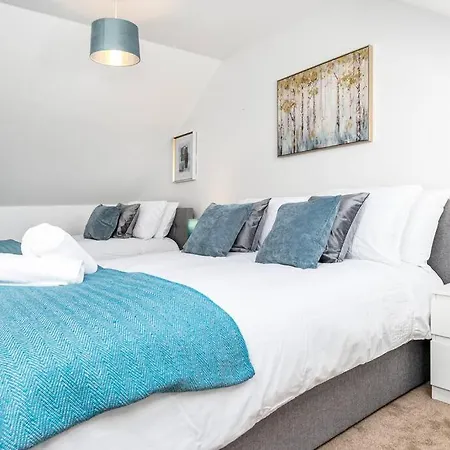 Fortified 4 Bedroom Holly Prázdninový dům Bristol